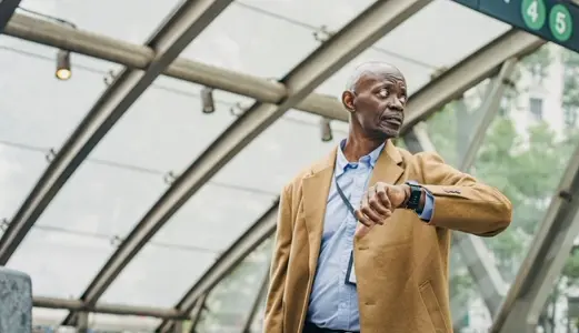 Você está sempre atrasado! Na próxima vez não vou esperar mais que 5 minutos.